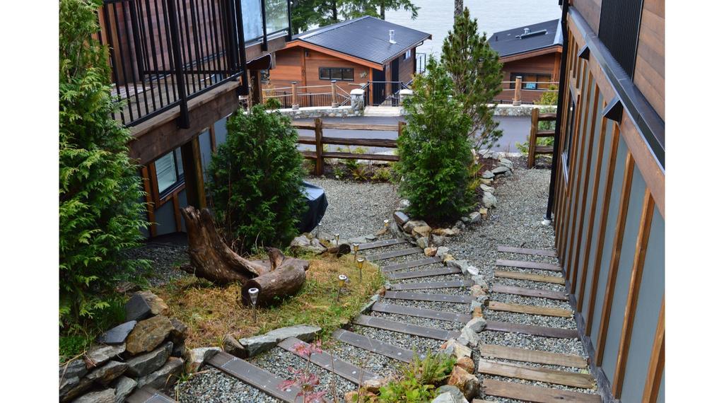 Pair-A-Dice Cottage Port Renfrew Exterior foto